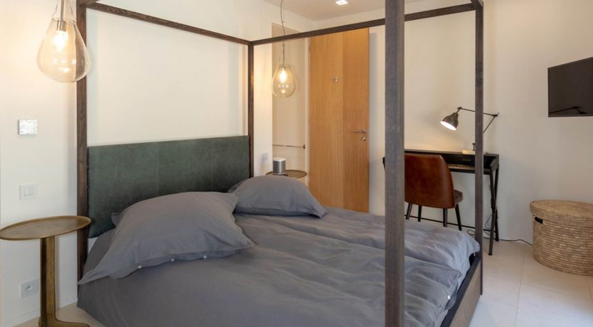 Photo of Brilliant Sea