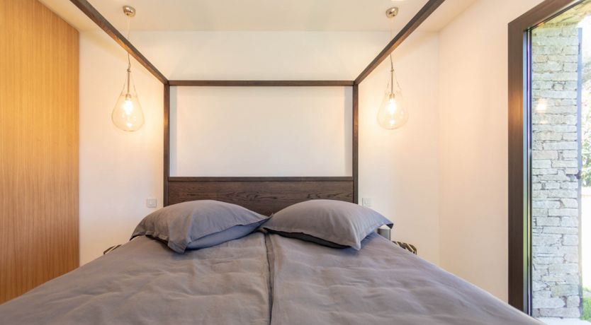 Photo of Brilliant Sea