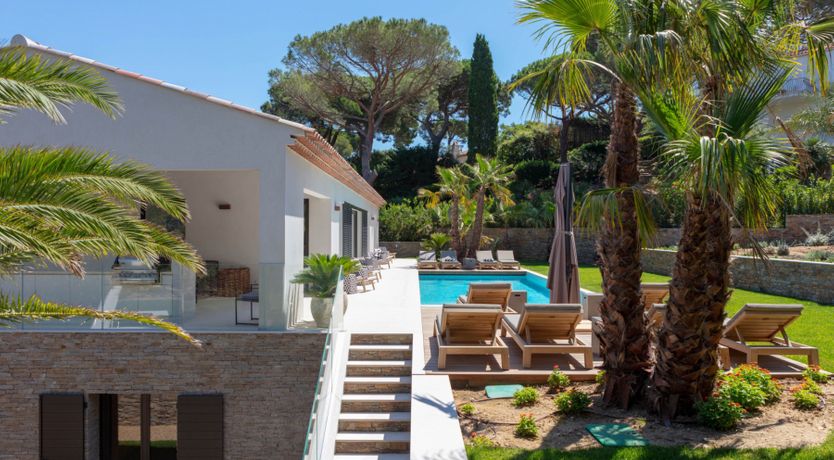 Photo of Brilliant Sea