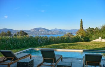 Tropez Views Holiday Home