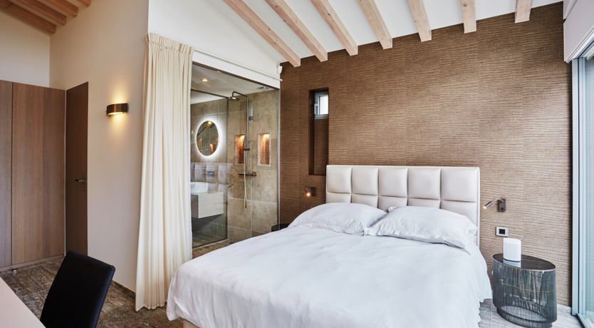 Photo of Saint Sunshine