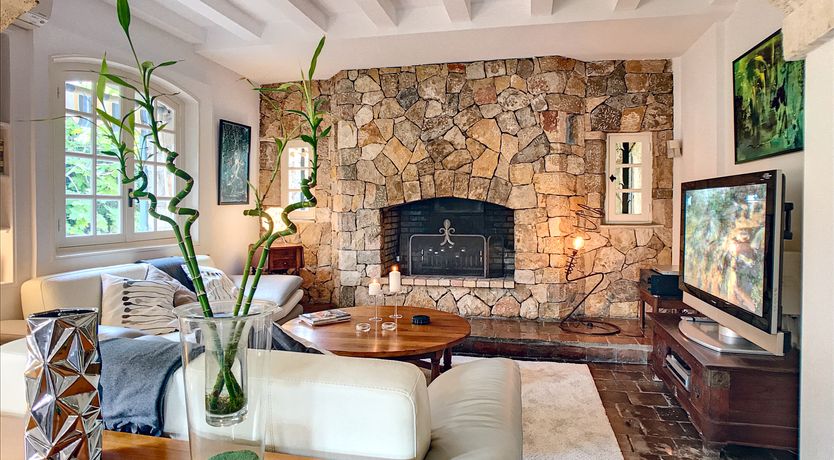 Photo of A Riviera Charmer