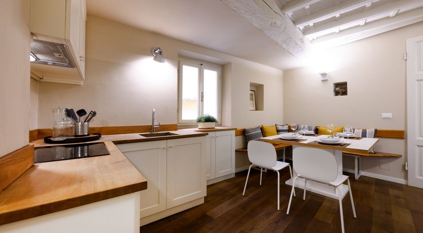 Photo of Florentine Echo