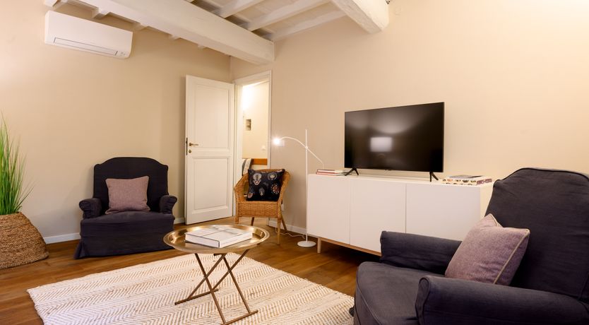 Photo of Florentine Echo