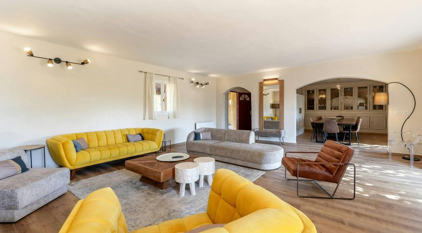 Photo of Postcard Farmhouse