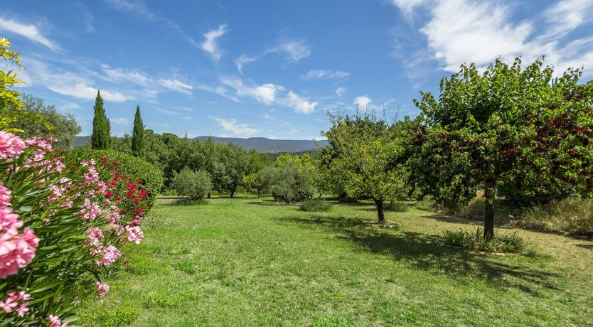 Photo of Postcard Farmhouse
