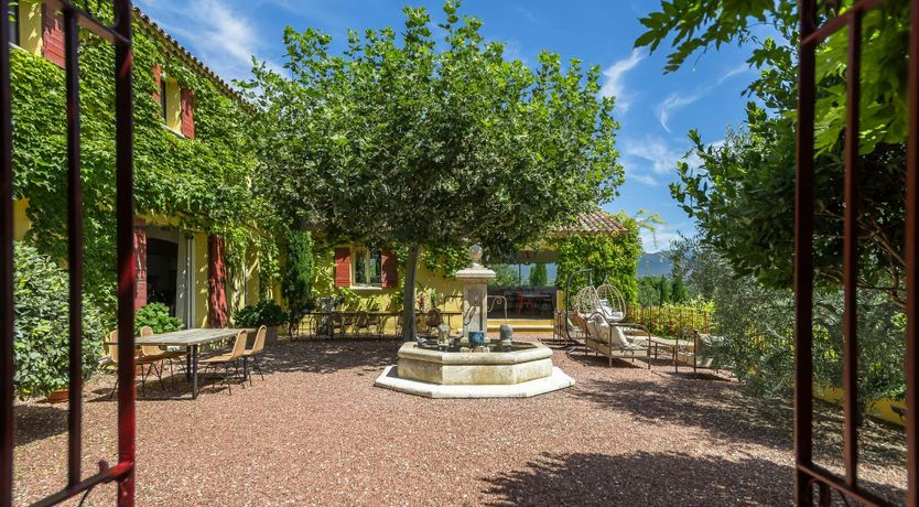 Photo of Postcard Farmhouse