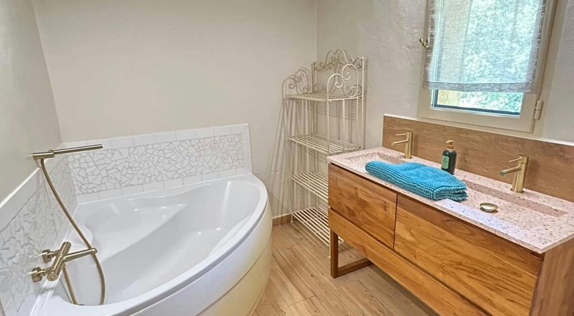 Photo of Postcard Farmhouse