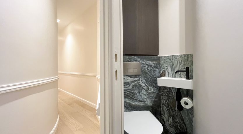 Photo of Parisian Onyx