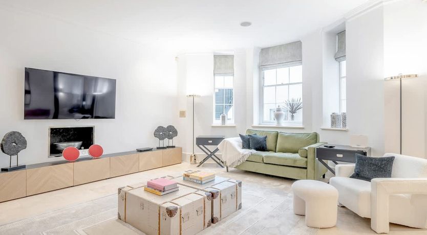 Photo of Grand & Noble