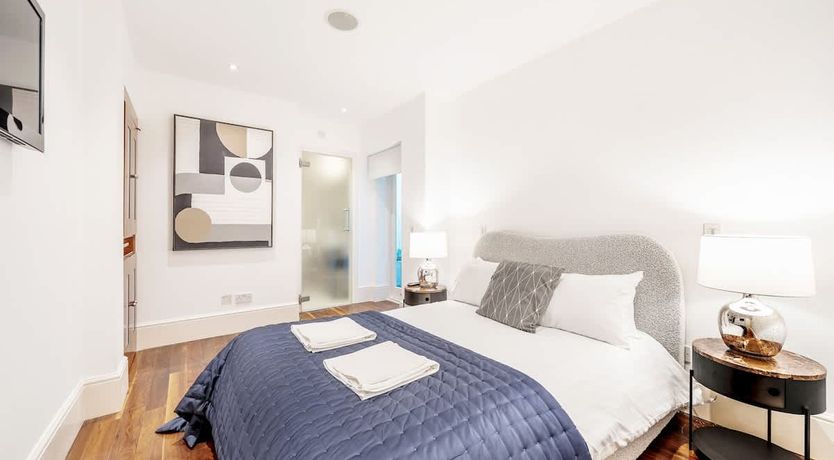 Photo of Grand & Noble