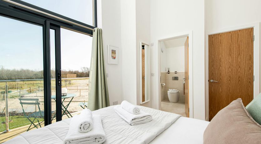 Photo of Canoe Cottage