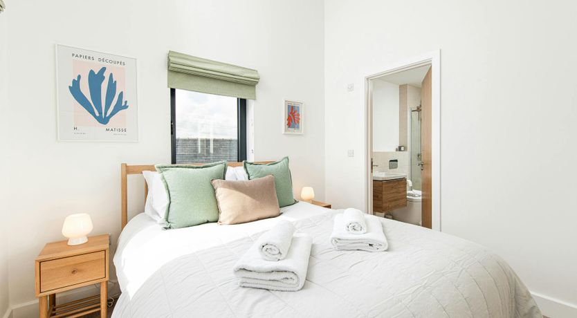 Photo of Canoe Cottage