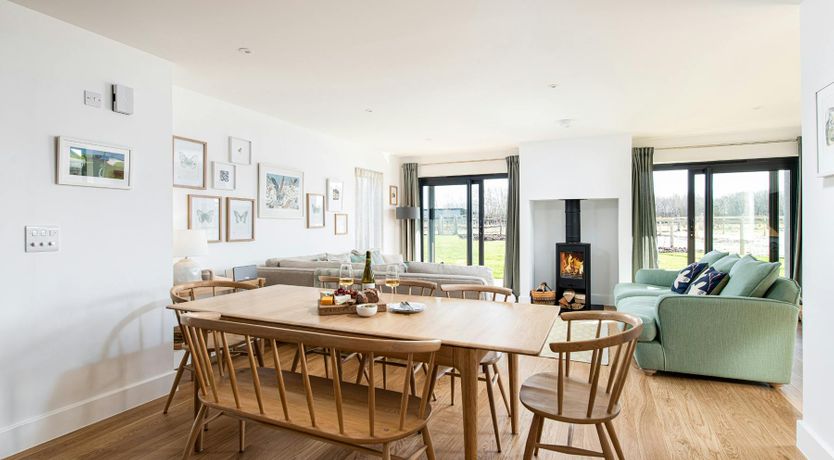 Photo of Canoe Cottage