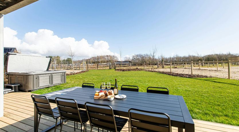 Photo of Canoe Cottage