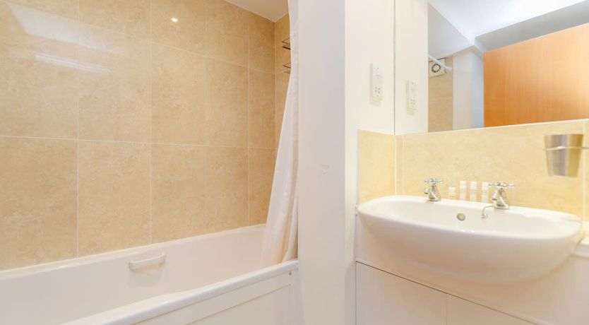 Photo of Holland Park View