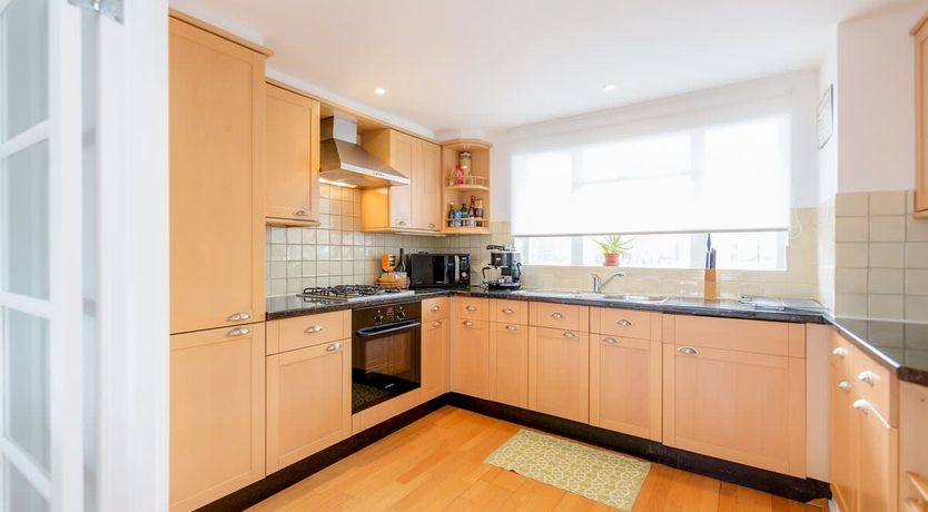 Photo of Holland Park View