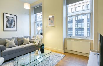 Baker Street Charm Holiday Home