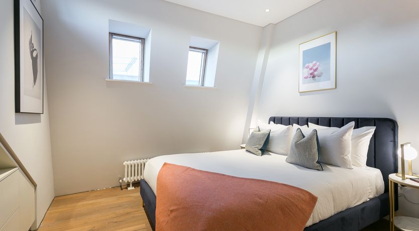 Photo of Borough Buzz