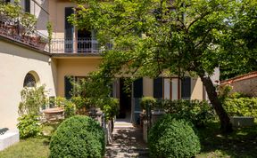 Photo of A Tuscan Flair