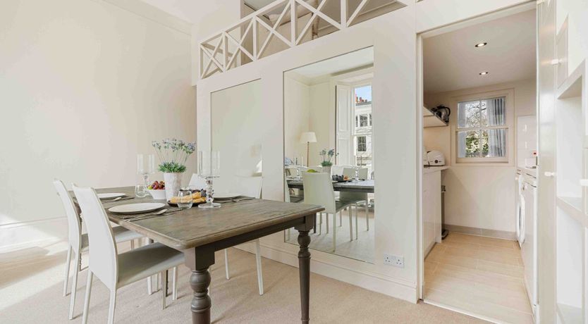 Photo of Queen of Kensington