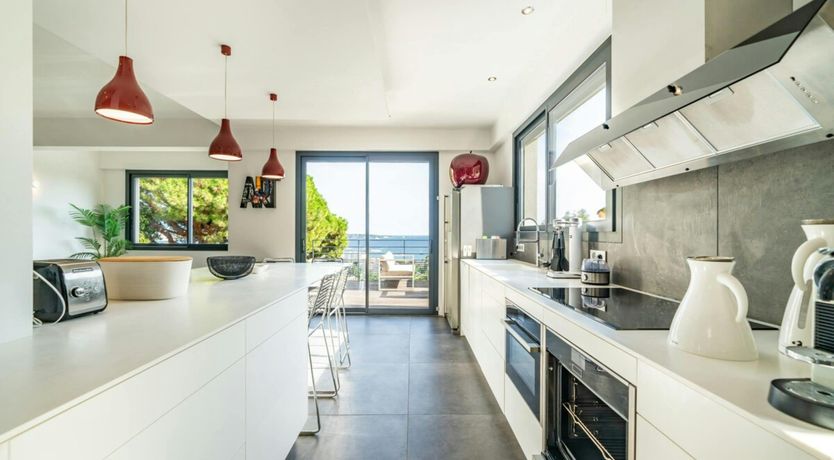 Photo of Azure & Vert