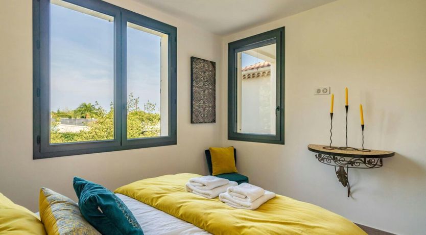 Photo of Azure & Vert