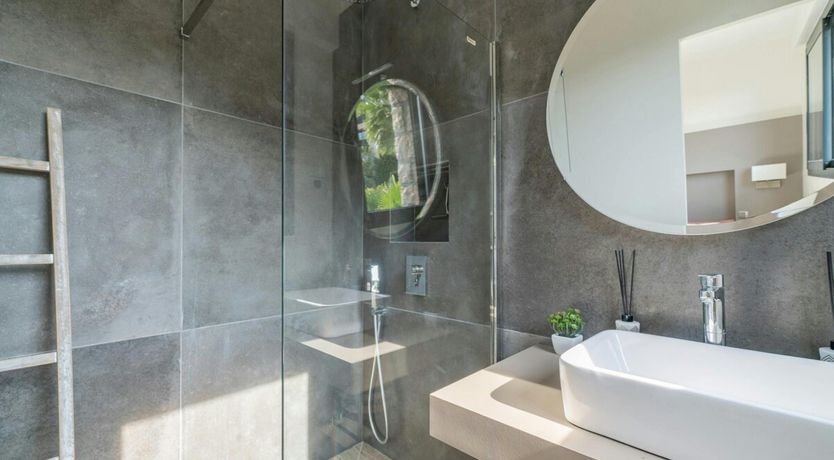 Photo of Azure & Vert