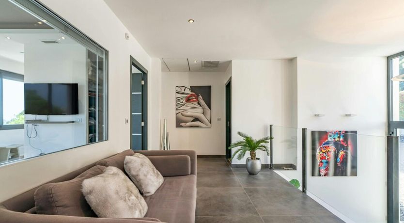 Photo of Azure & Vert