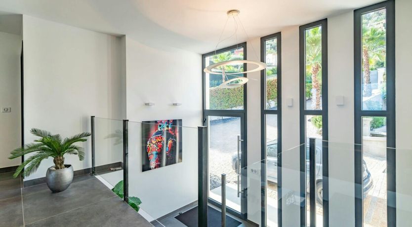 Photo of Azure & Vert