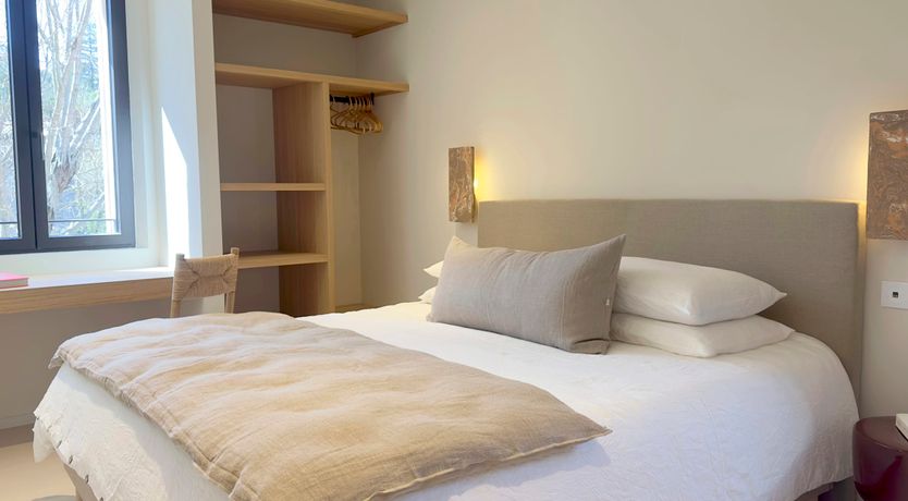 Photo of Riverside Luxury