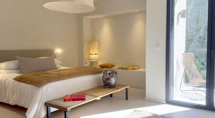 Photo of Riverside Luxury