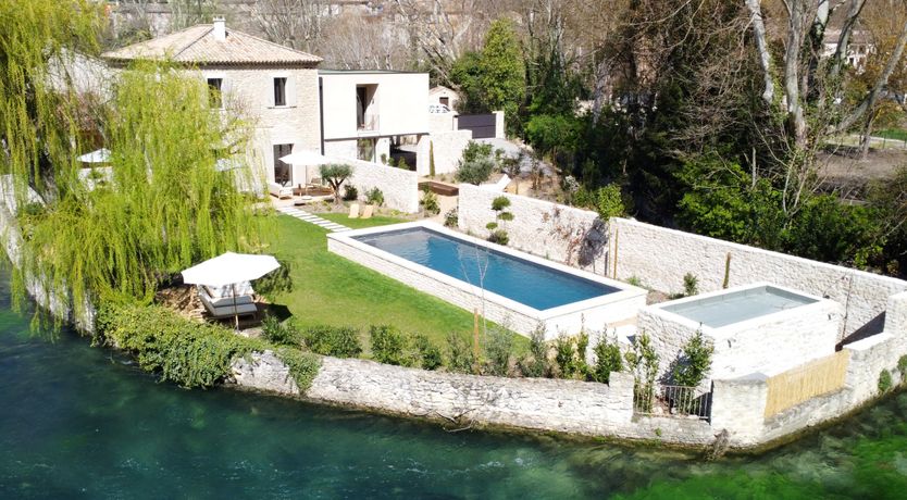 Photo of Riverside Luxury