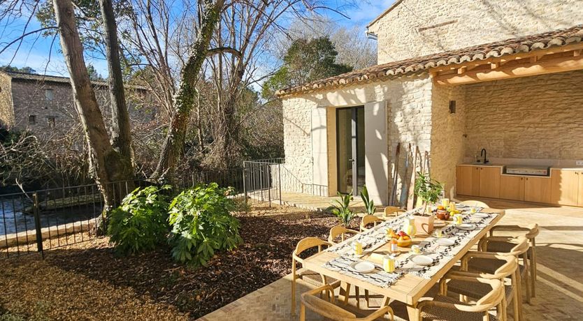 Photo of Riverside Luxury