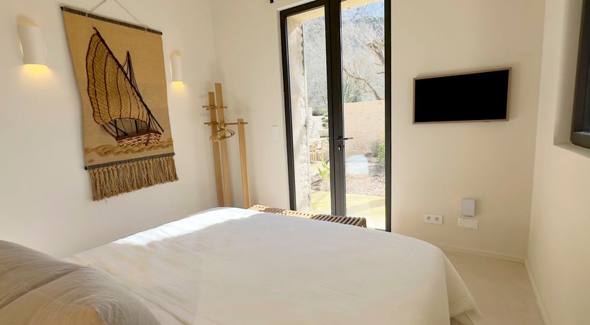 Photo of Riverside Luxury