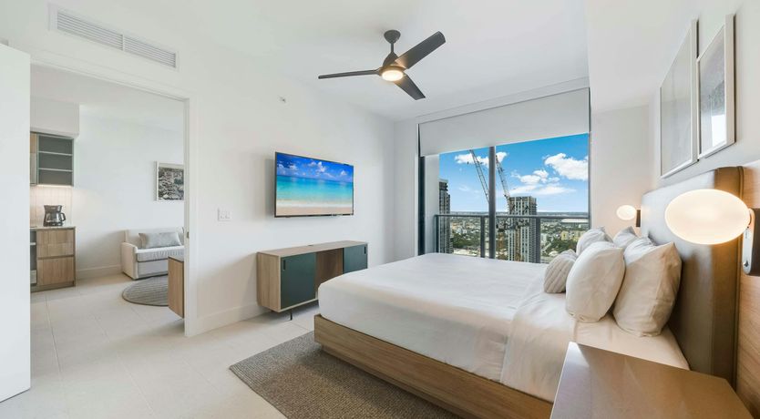 Photo of Downtown Splendour