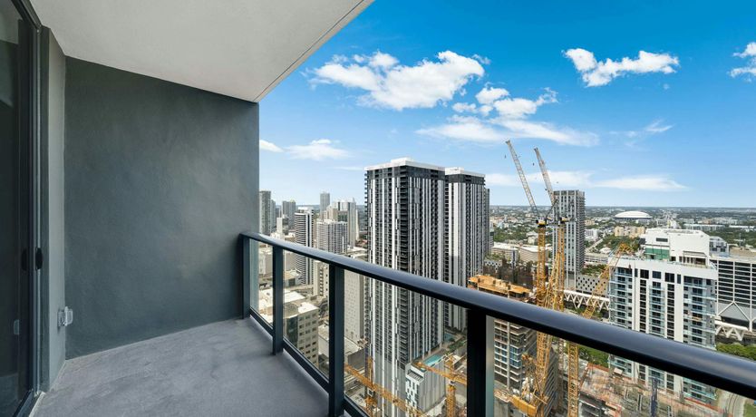 Photo of Downtown Splendour