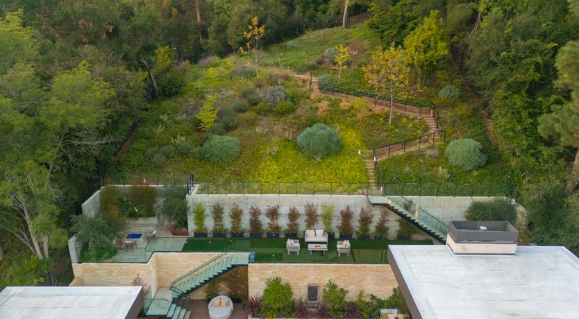 Photo of Beverly Breeze