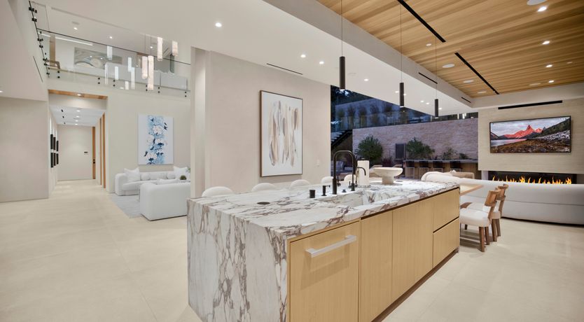 Photo of Beverly Breeze