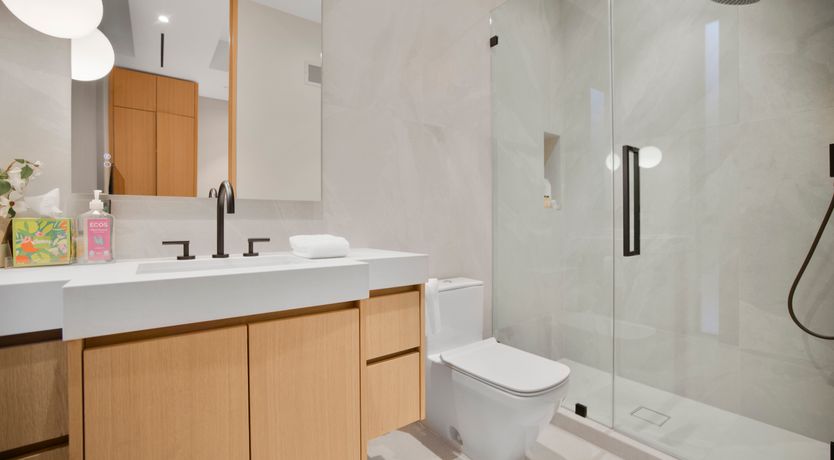 Photo of Beverly Breeze