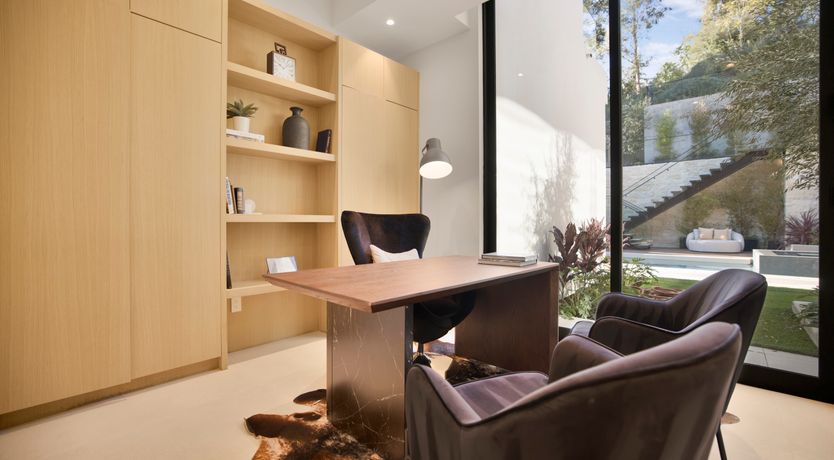 Photo of Beverly Breeze