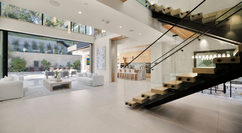 Photo of Beverly Breeze