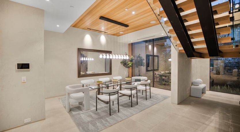 Photo of Beverly Breeze