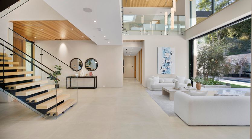 Photo of Beverly Breeze