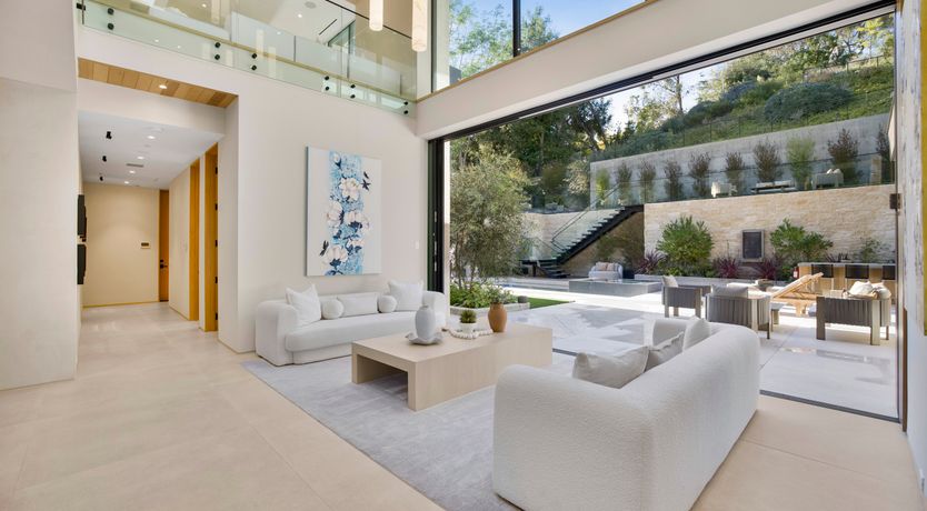 Photo of Beverly Breeze