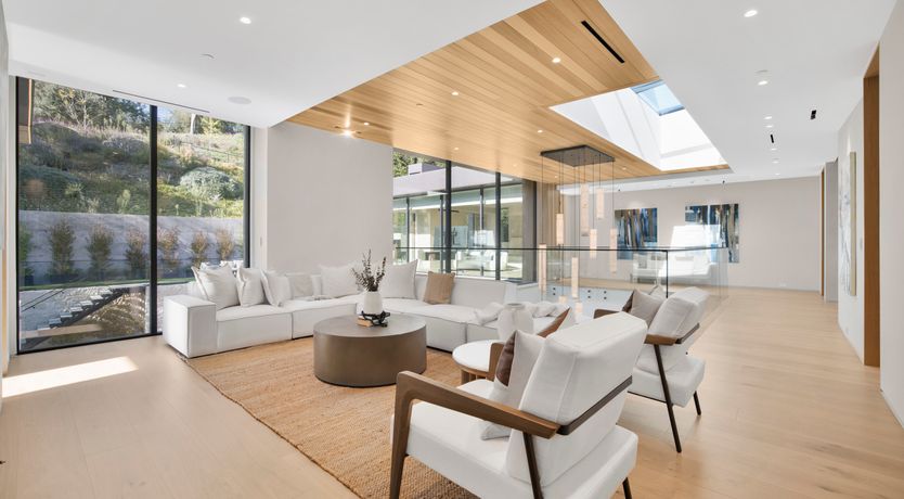 Photo of Beverly Breeze