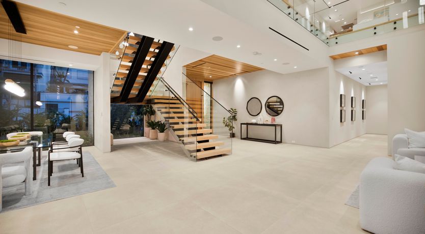 Photo of Beverly Breeze