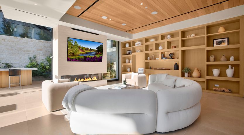 Photo of Beverly Breeze