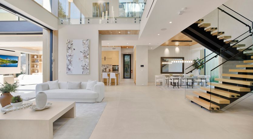 Photo of Beverly Breeze