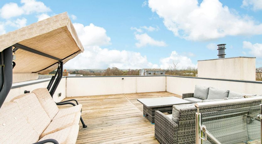 Photo of Silverlake Charm